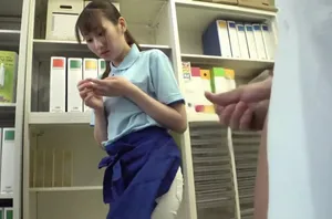 Em gái Trung Quốc du học và một anh chàng ngoại quốc quan hệ tình dục trong ký túc xá